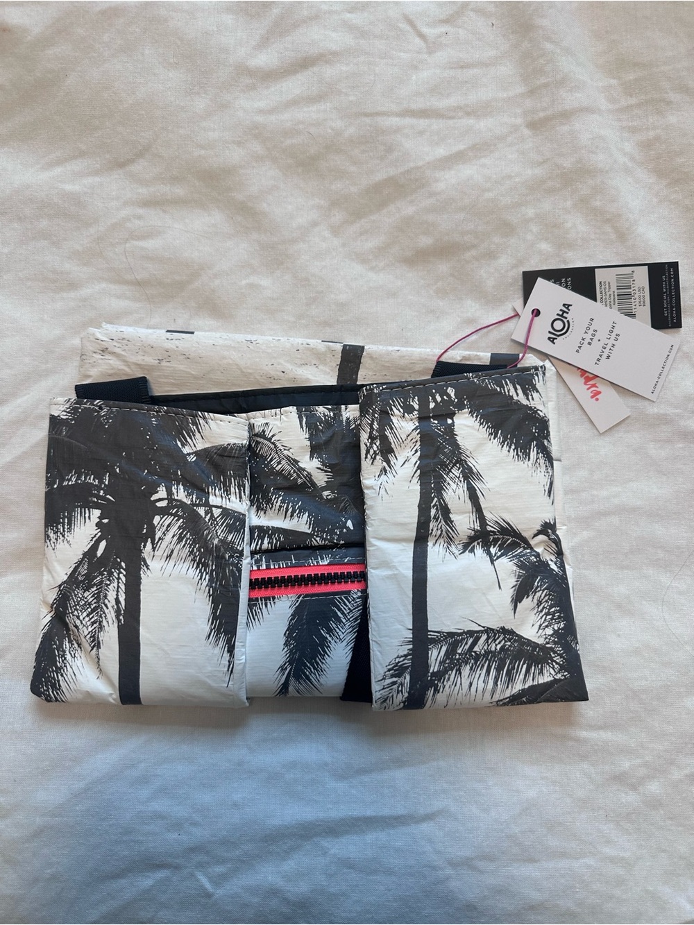 ALOHA Collection Black & White Palm Print Tote with Pink Accent